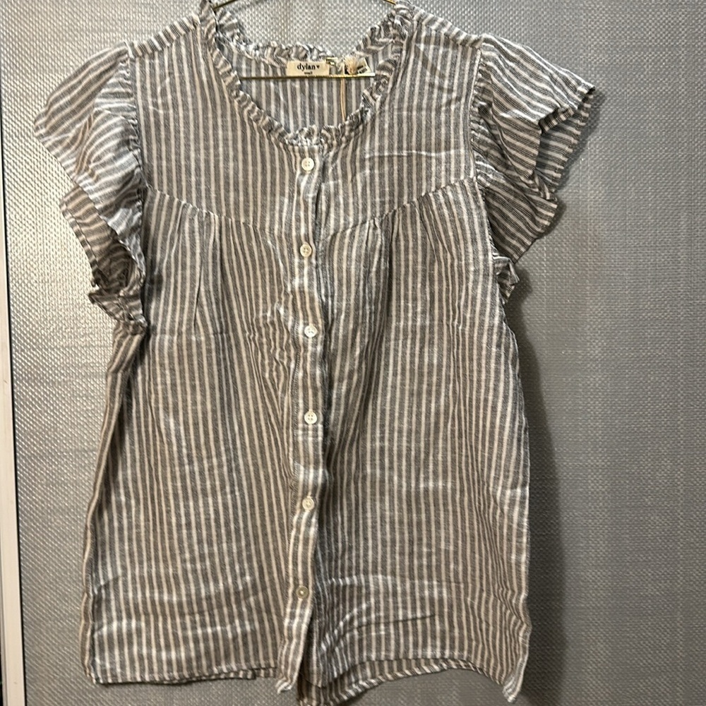 Dylan Striped Ruffle Shell Cap Sleeve Button Blouse Size S - Picture 8 of 11